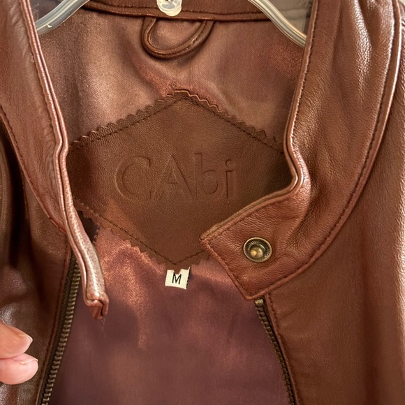 CAbi Women’s Dark Brown 100% Leather Moto Vest with snap belt, size M - Picture 3 of 12